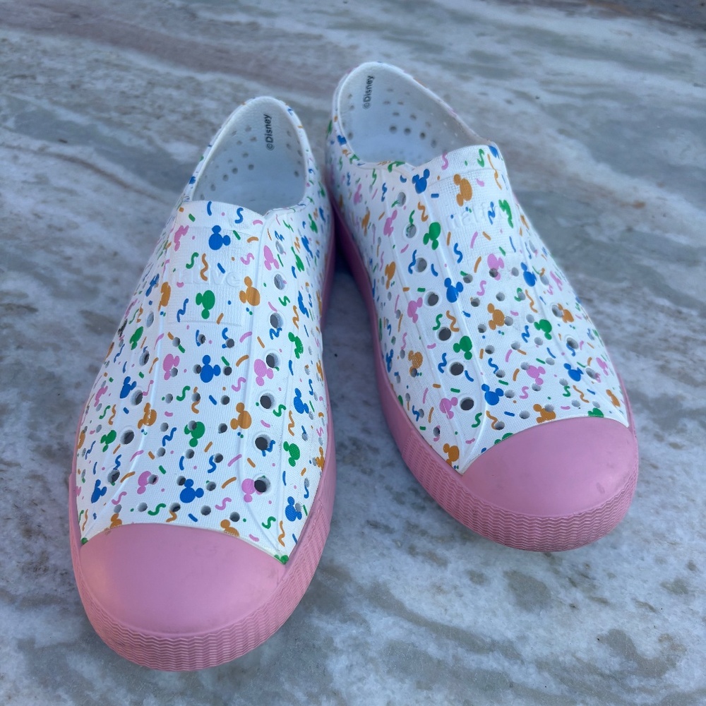 Native Disney J4